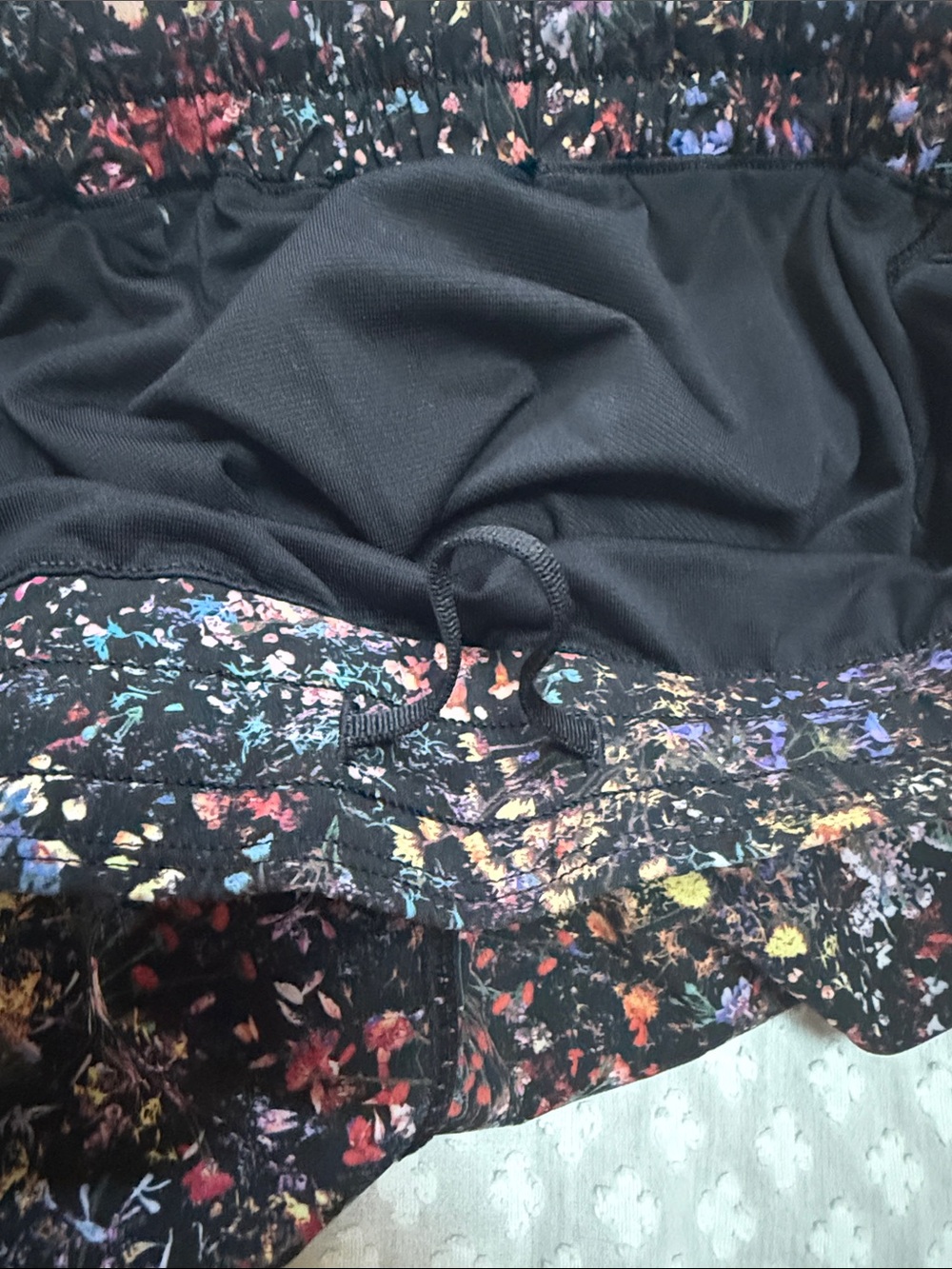 Lululemon black floral hotty hot shorts - Picture 7 of 9